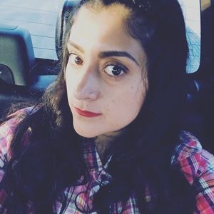 Meet your Posher, Anabel